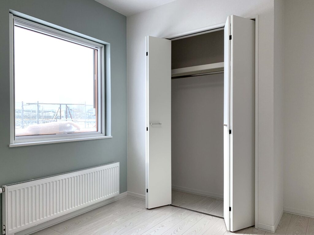 明るい雰囲気の2階子供部屋A