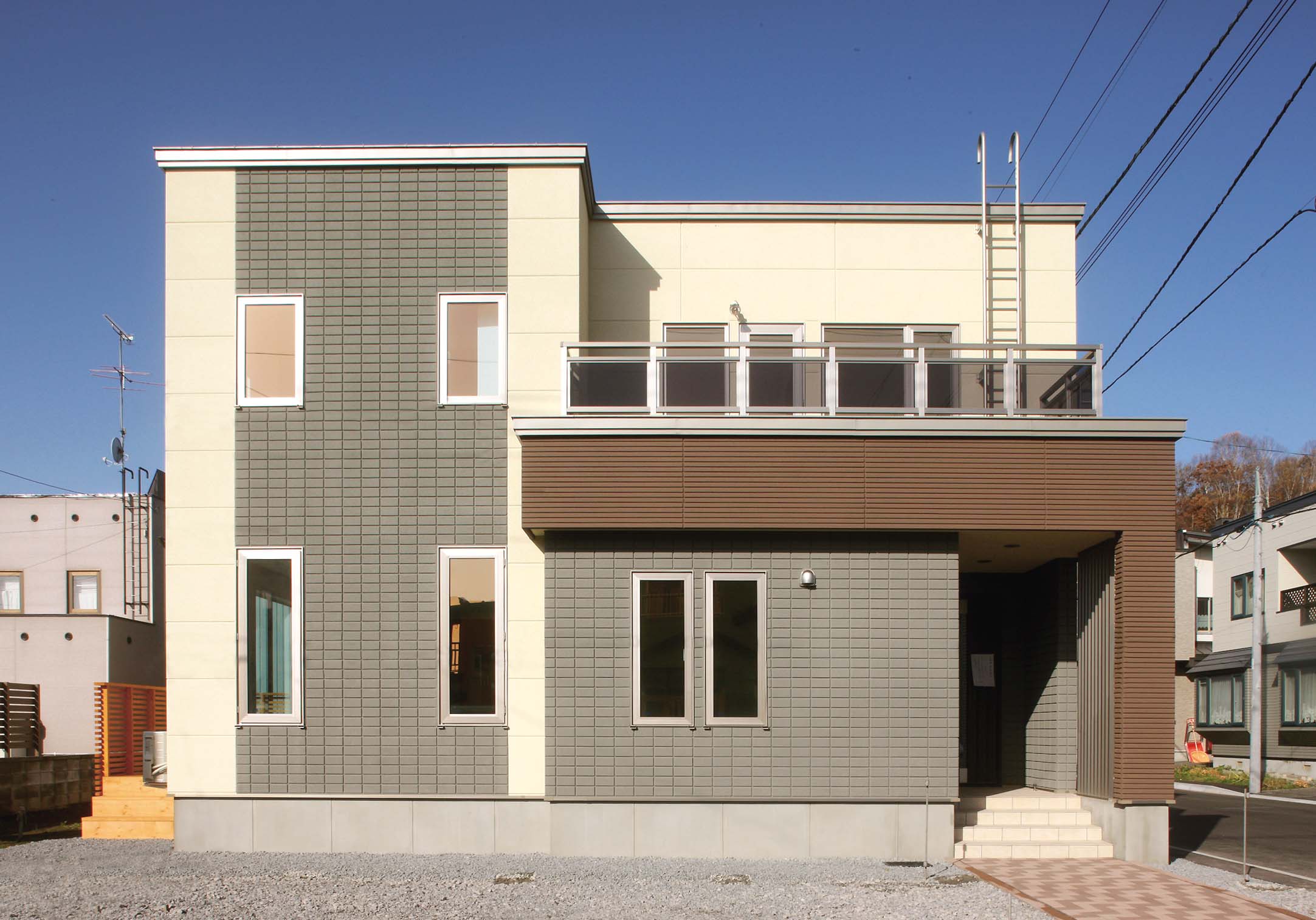 家族と楽しく心豊かに暮らすオール電化住宅の外観」