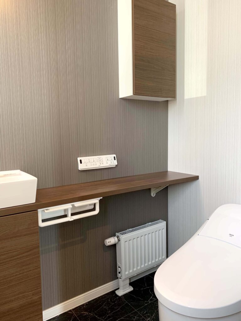 ゆとりの広さを確保したお洒落なトイレ