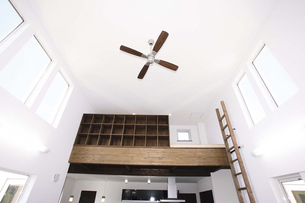 洗練された空間デザインの平家建てオール電化住宅