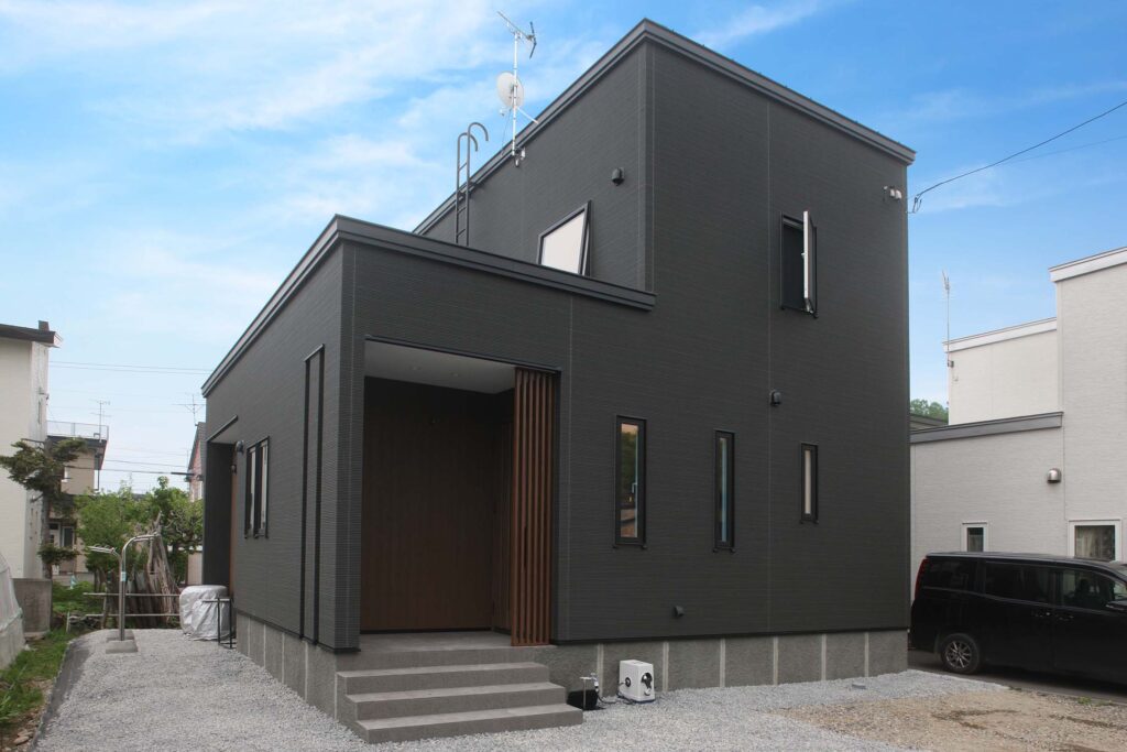 骨太構造の安心感と機能性・デザイン性を両立した暮らしやすい住まい