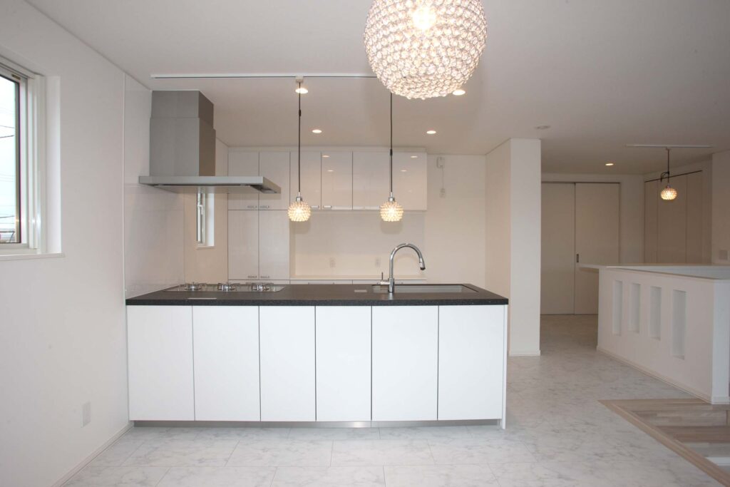 オーナー様のお洒落感覚や造形センスを感じる個性派マイホーム