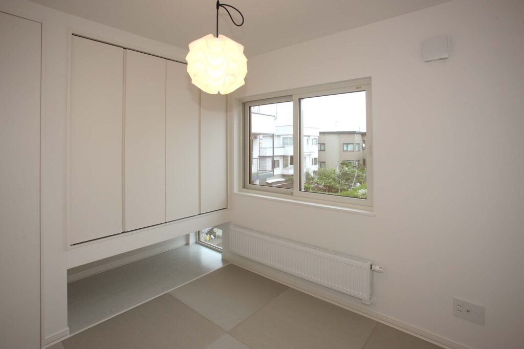 オーナー様のお洒落感覚や造形センスを感じる個性派マイホーム